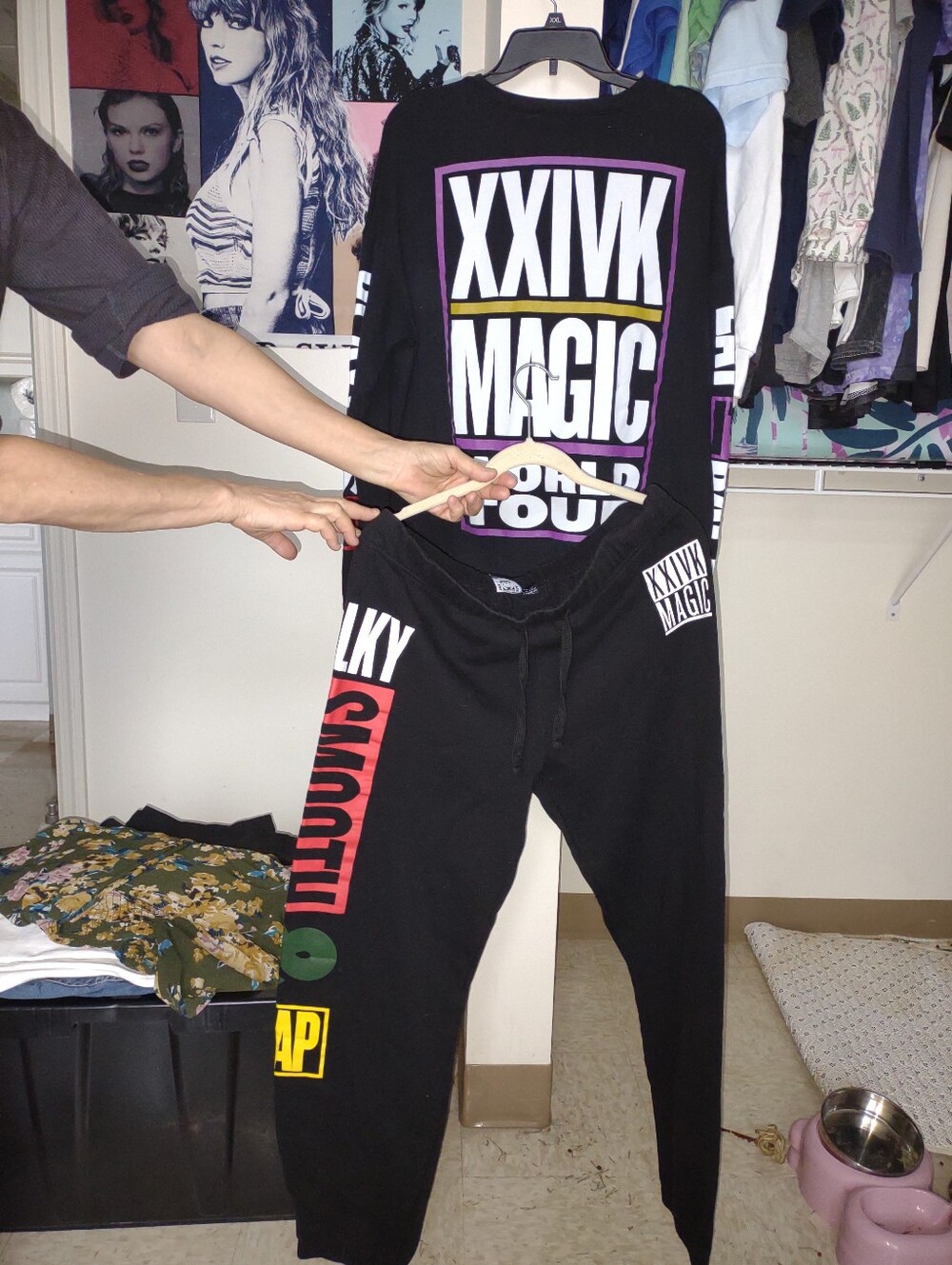 Bruno Mars - 24k Magic World Tour Official Merch Set